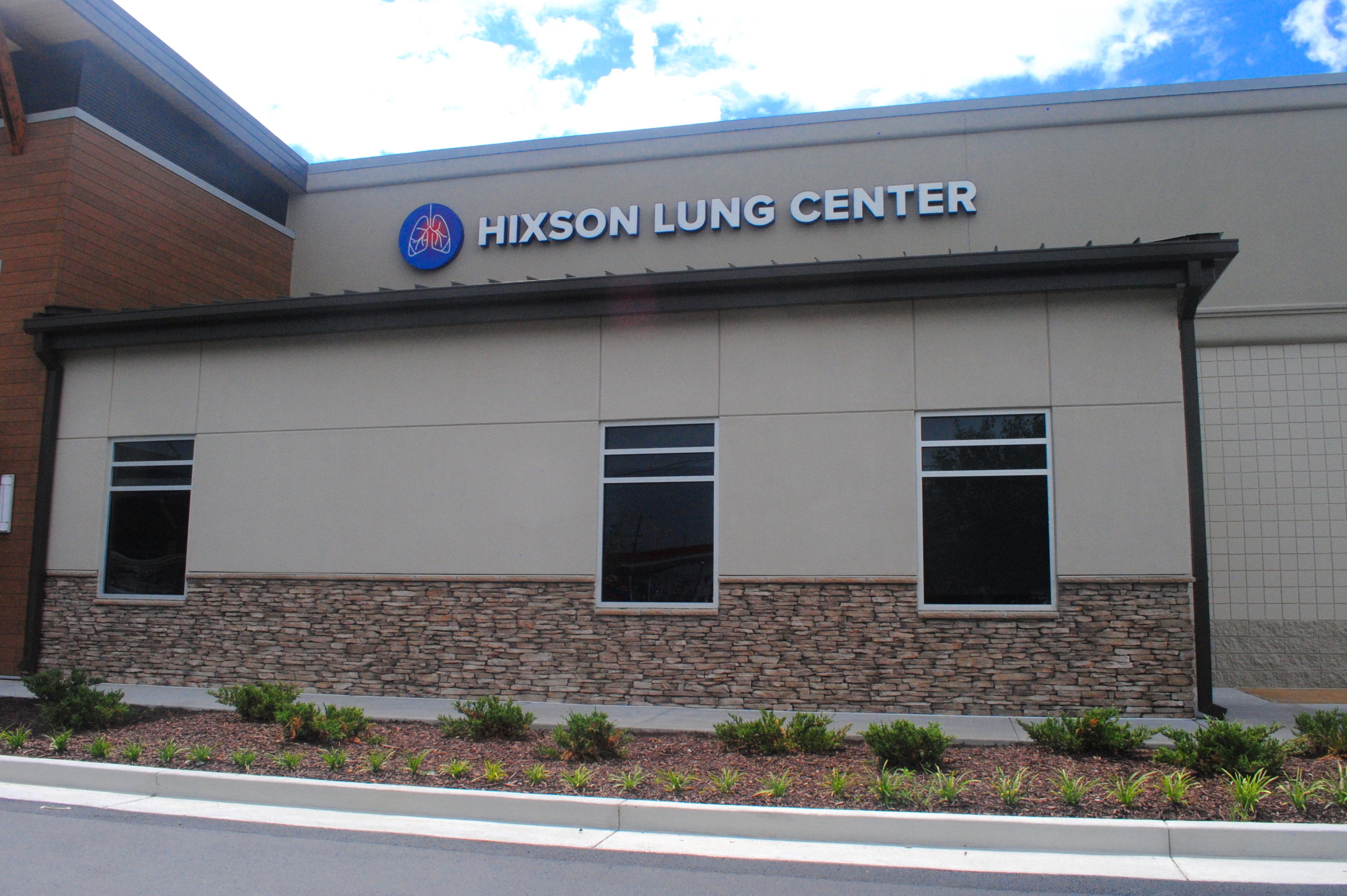 Hixson Lung Center Outside View
